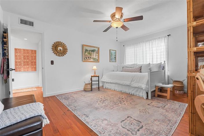 Image No.40-4 Bed Property for sale