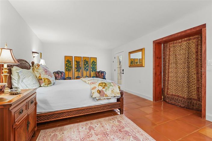 Image No.52-4 Bed Property for sale