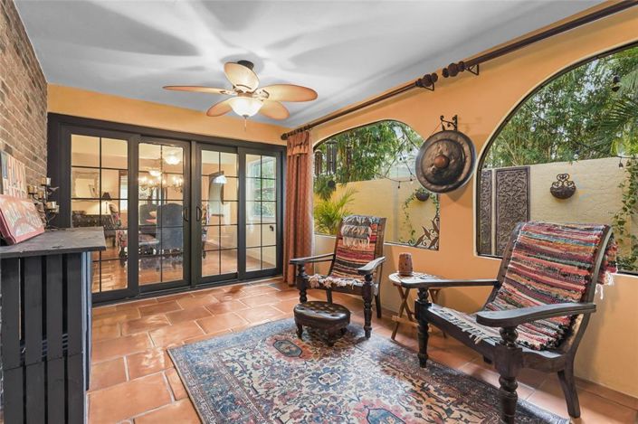 Image No.8-4 Bed Property for sale