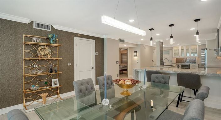 Image No.25-2 Bed Property for sale