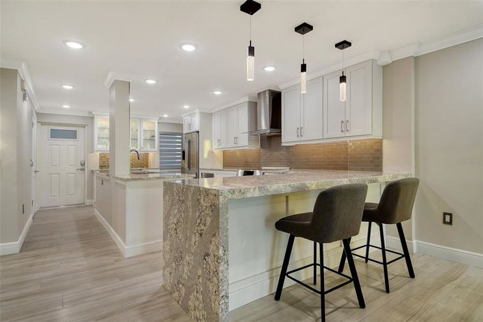 Image No.28-2 Bed Property for sale