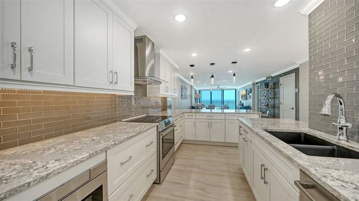 Image No.40-2 Bed Property for sale