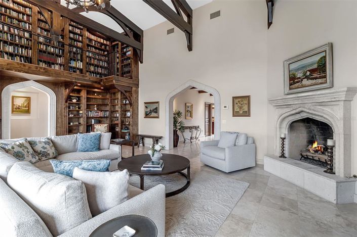 Image No.11-4 Bed Property for sale