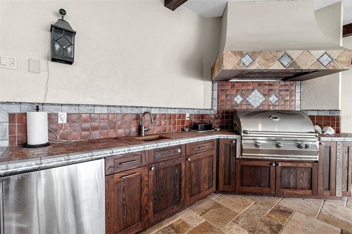 Image No.52-4 Bed Property for sale