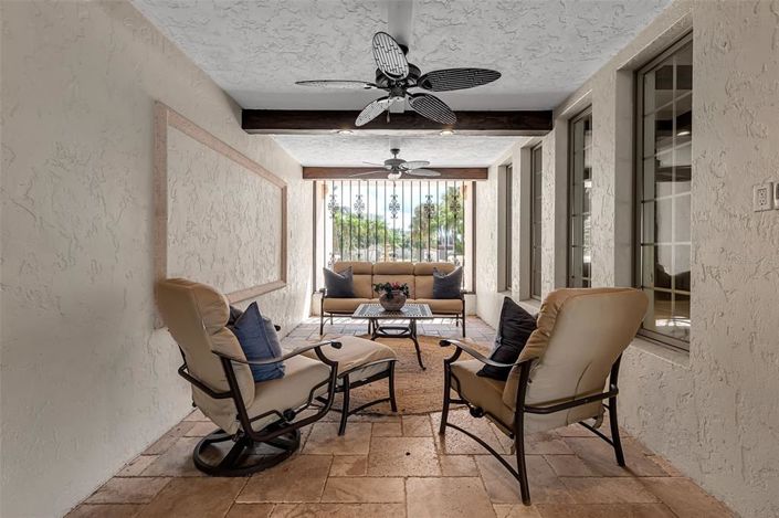 Image No.53-4 Bed Property for sale