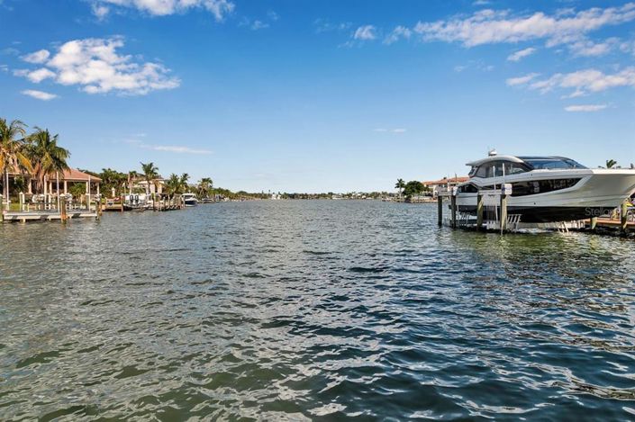 Image No.59-4 Bed Property for sale