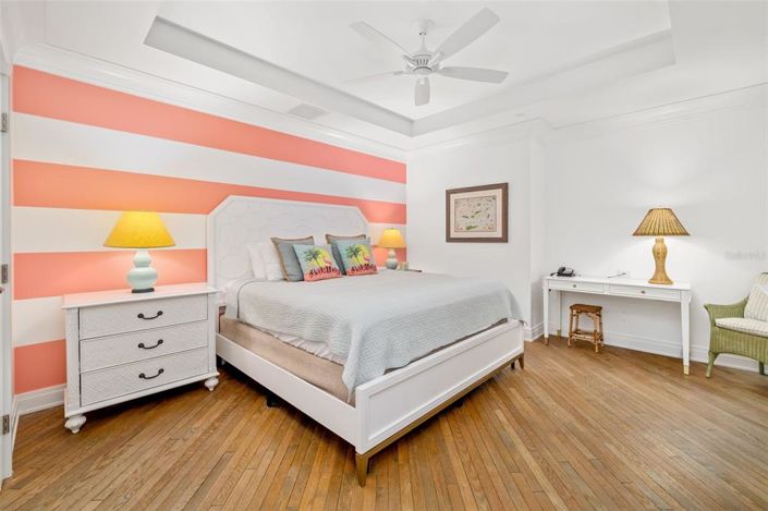 Image No.40-3 Bed Property for sale