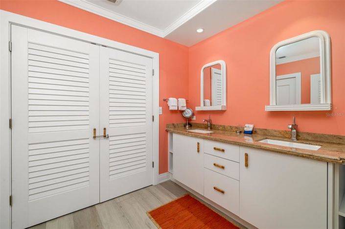 Image No.44-3 Bed Property for sale