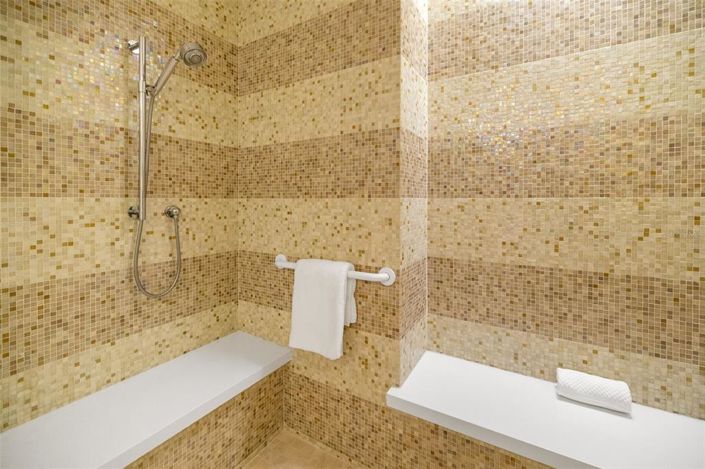 Image No.48-3 Bed Property for sale