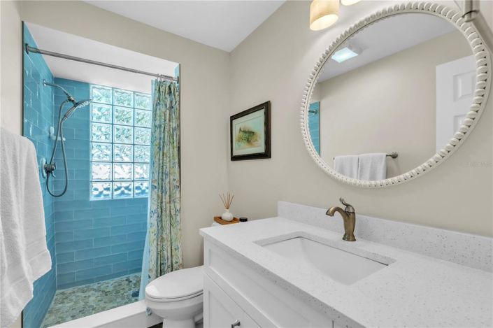 Image No.22-2 Bed Property for sale