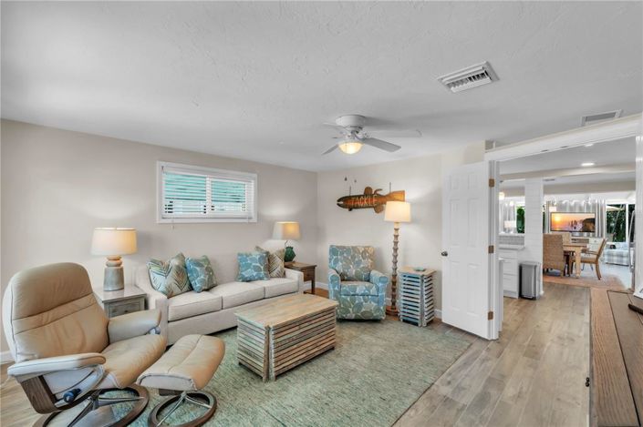 Image No.8-2 Bed Property for sale