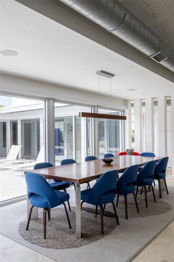 Image No.19-3 Bed Property for sale