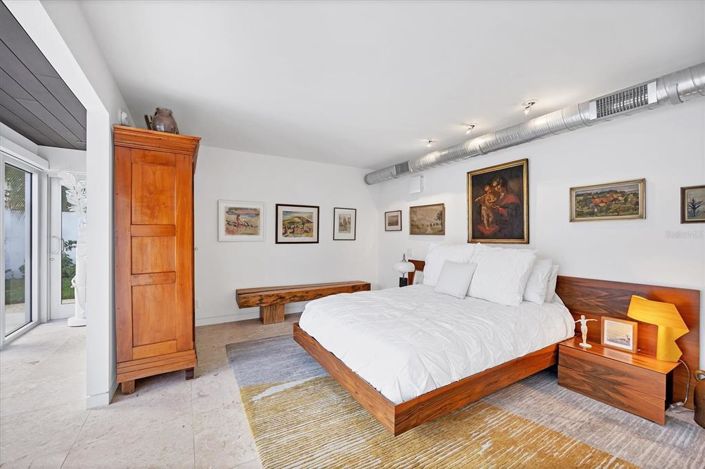 Image No.26-3 Bed Property for sale