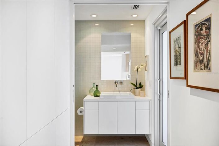 Image No.35-3 Bed Property for sale