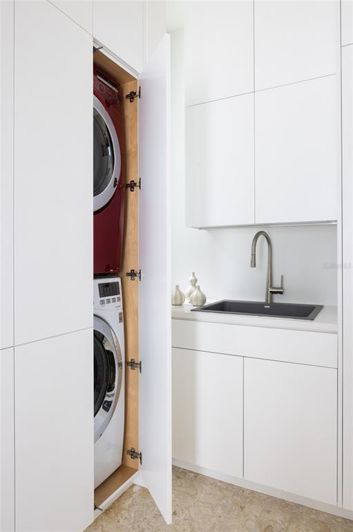 Image No.37-3 Bed Property for sale