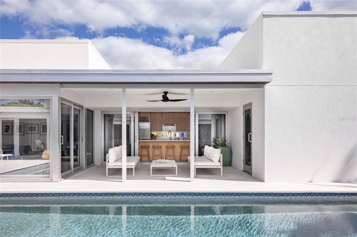 Image No.38-3 Bed Property for sale