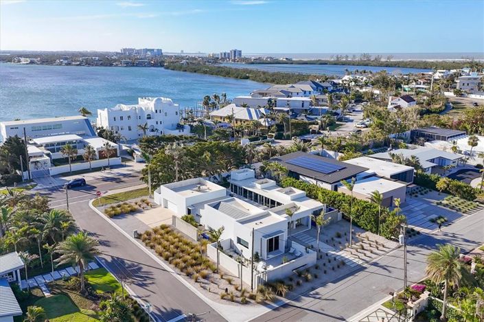 Image No.4-3 Bed Property for sale