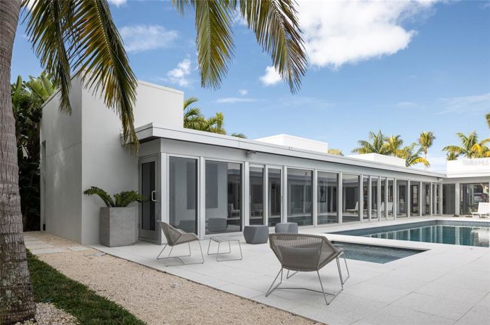 Image No.42-3 Bed Property for sale