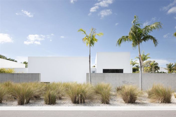 Image No.47-3 Bed Property for sale