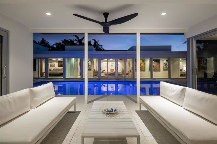 Image No.54-3 Bed Property for sale