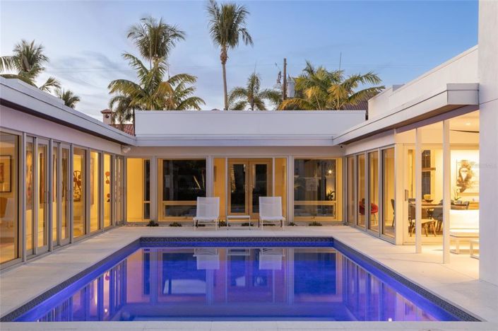 Image No.57-3 Bed Property for sale