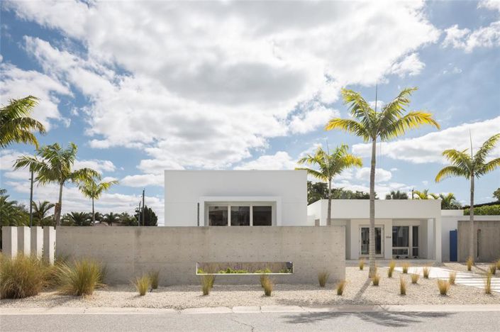 Image No.7-3 Bed Property for sale