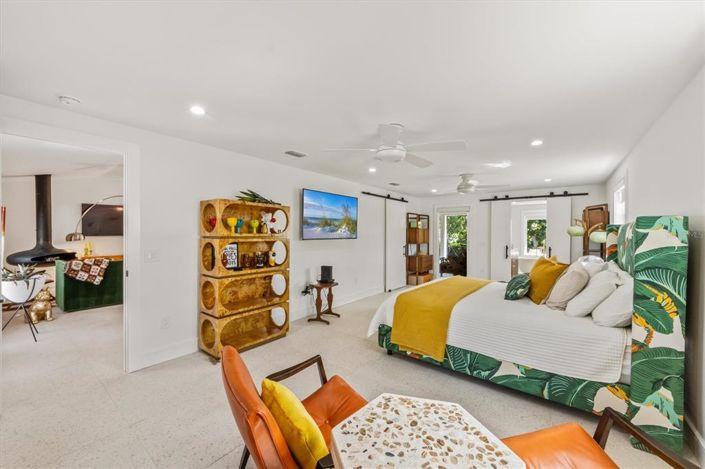 Image No.18-3 Bed Property for sale