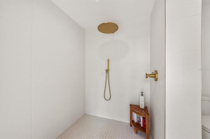 Image No.25-3 Bed Property for sale