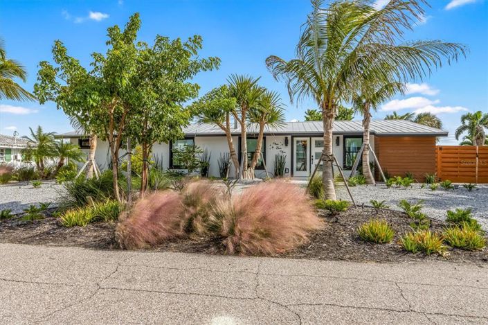 Image No.3-3 Bed Property for sale