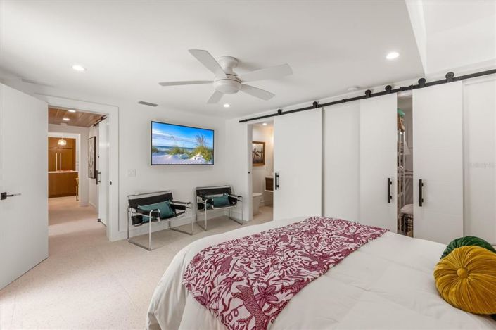 Image No.34-3 Bed Property for sale