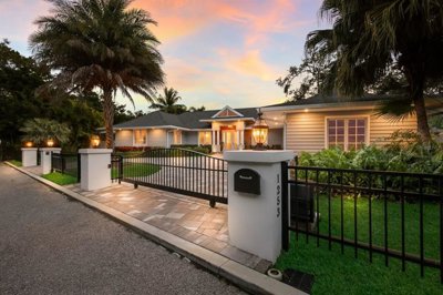 4 Bed Property for sale