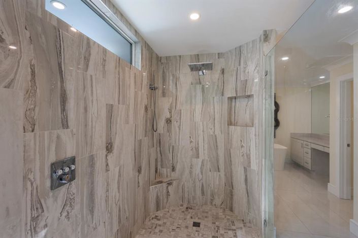 Image No.31-4 Bed Property for sale