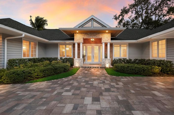 Image No.5-4 Bed Property for sale