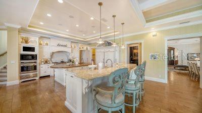 Image No.21-6 Bed Property for sale