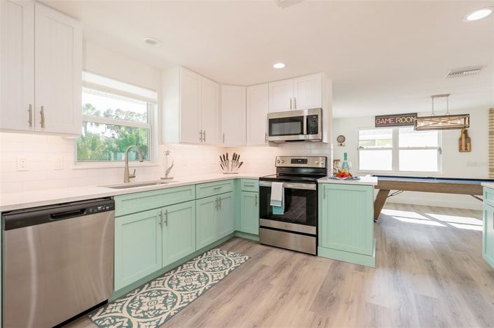 Image No.3-4 Bed Property for sale