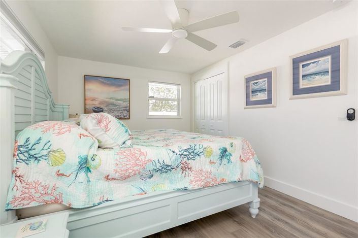 Image No.30-4 Bed Property for sale