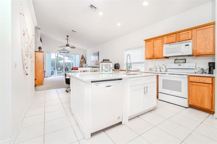 Image No.2-4 Bed Property for sale