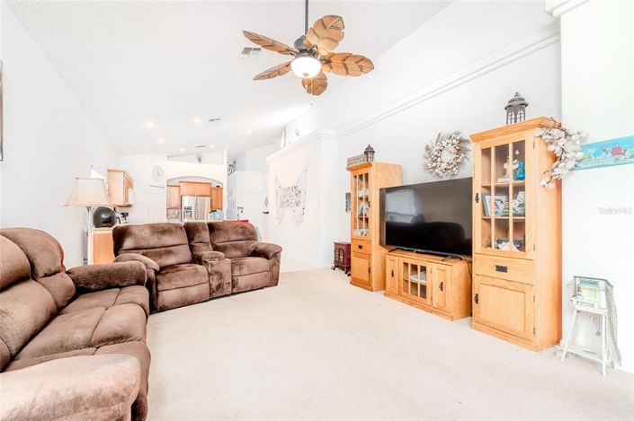 Image No.6-4 Bed Property for sale