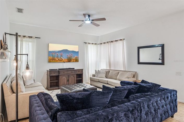 Image No.17-4 Bed Property for sale