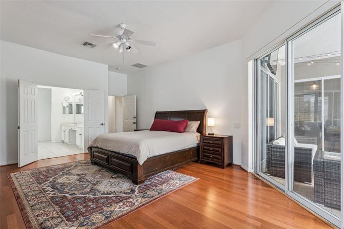 Image No.19-4 Bed Property for sale