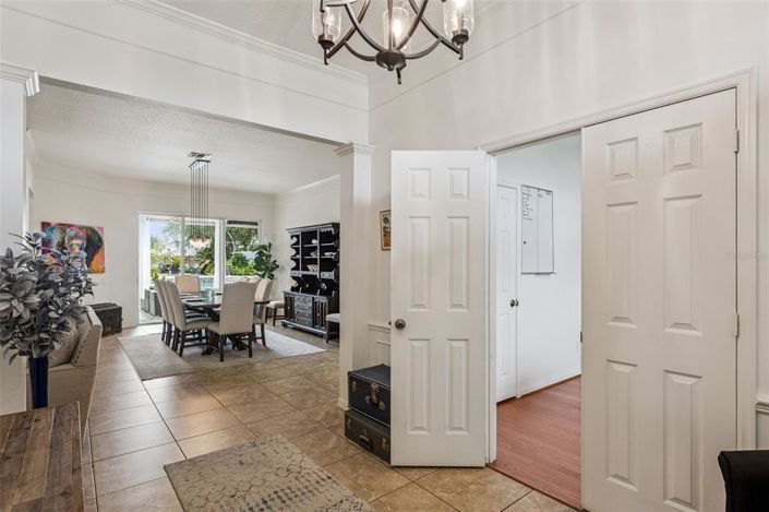 Image No.6-4 Bed Property for sale