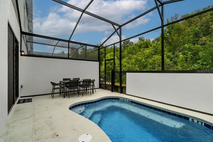 Image No.36-5 Bed Townhouse for sale