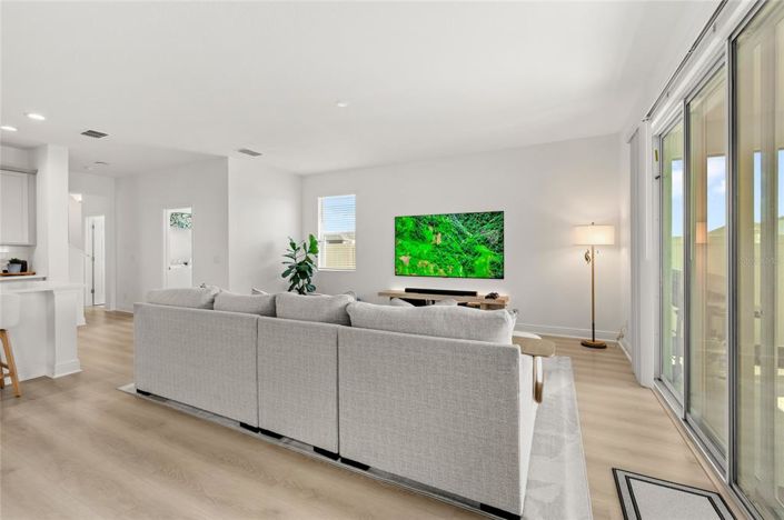 Image No.10-4 Bed Property for sale