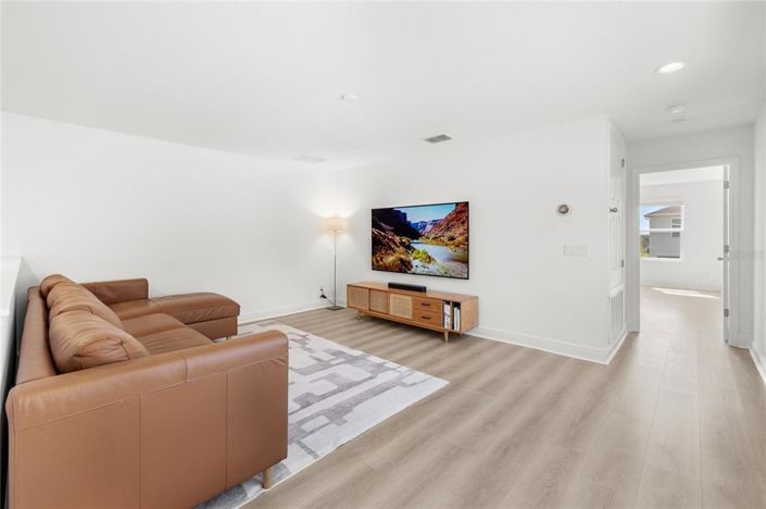 Image No.19-4 Bed Property for sale