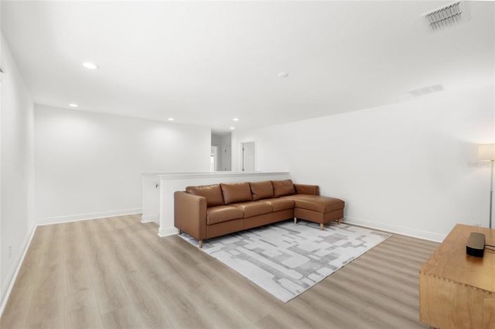 Image No.20-4 Bed Property for sale