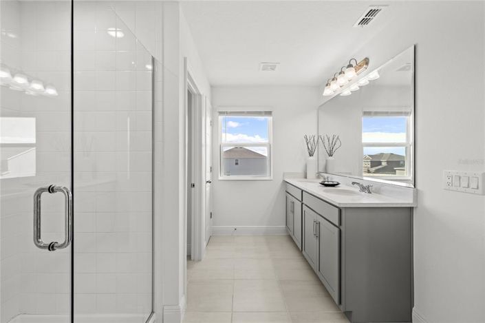 Image No.26-4 Bed Property for sale