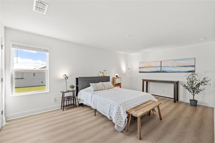 Image No.28-4 Bed Property for sale