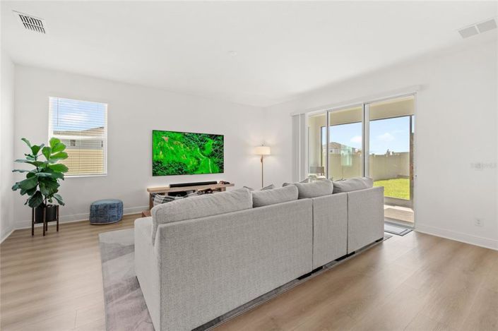 Image No.3-4 Bed Property for sale