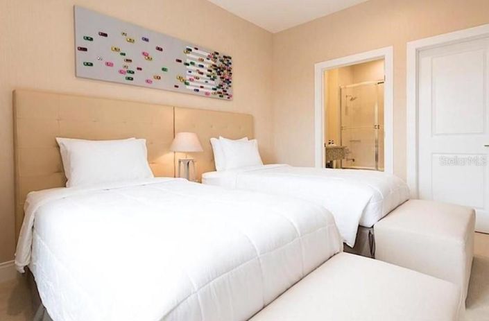 Image No.27-4 Bed Property for sale