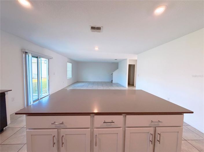 Image No.11-4 Bed Property for sale